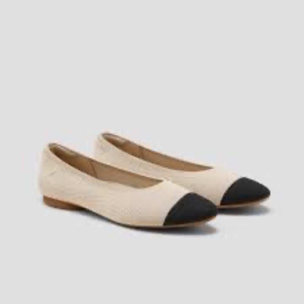 Vivaia Almond-Toe Washable Ballet Flats Almond black 9.5